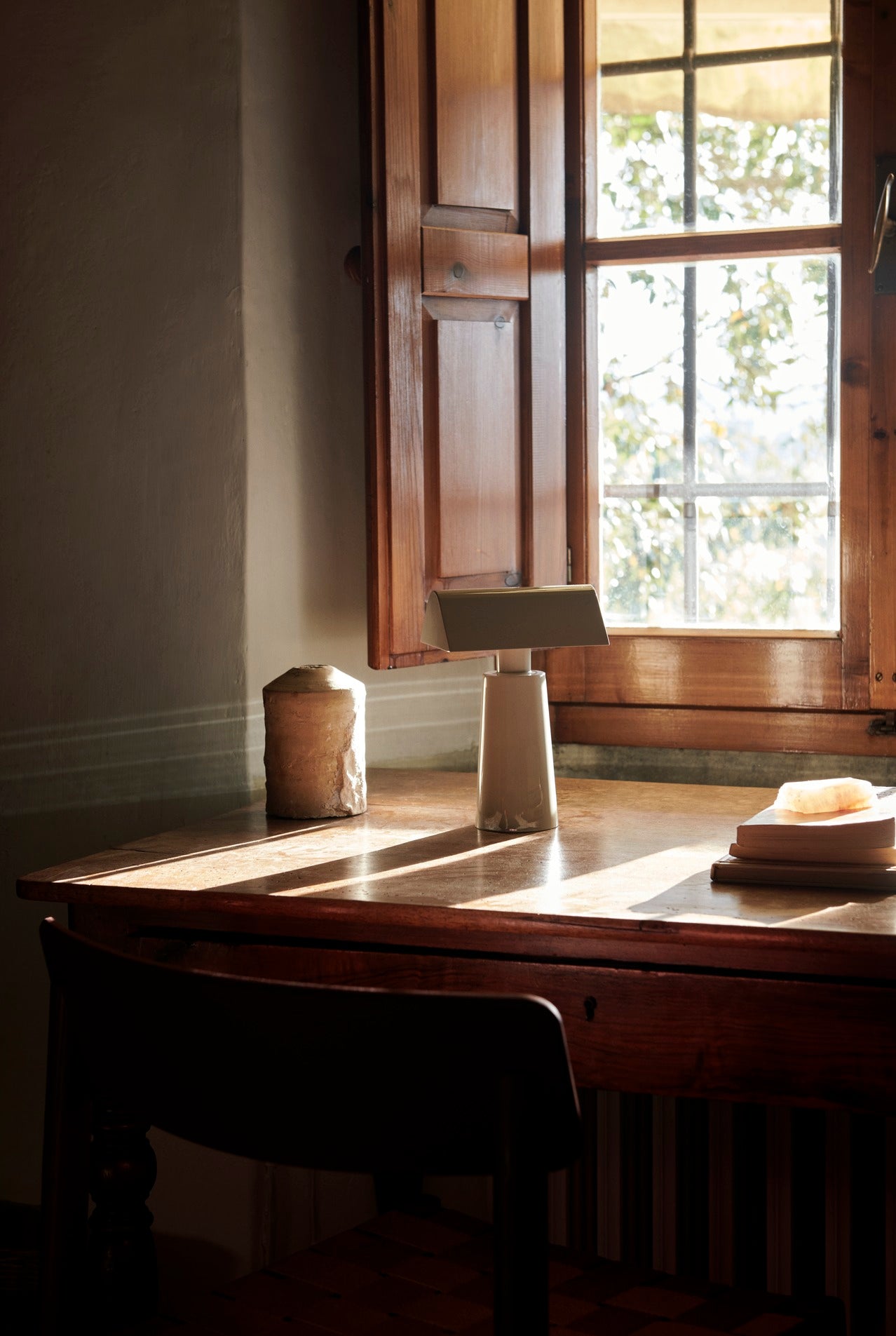 &Tradition Caret Portable Lamp