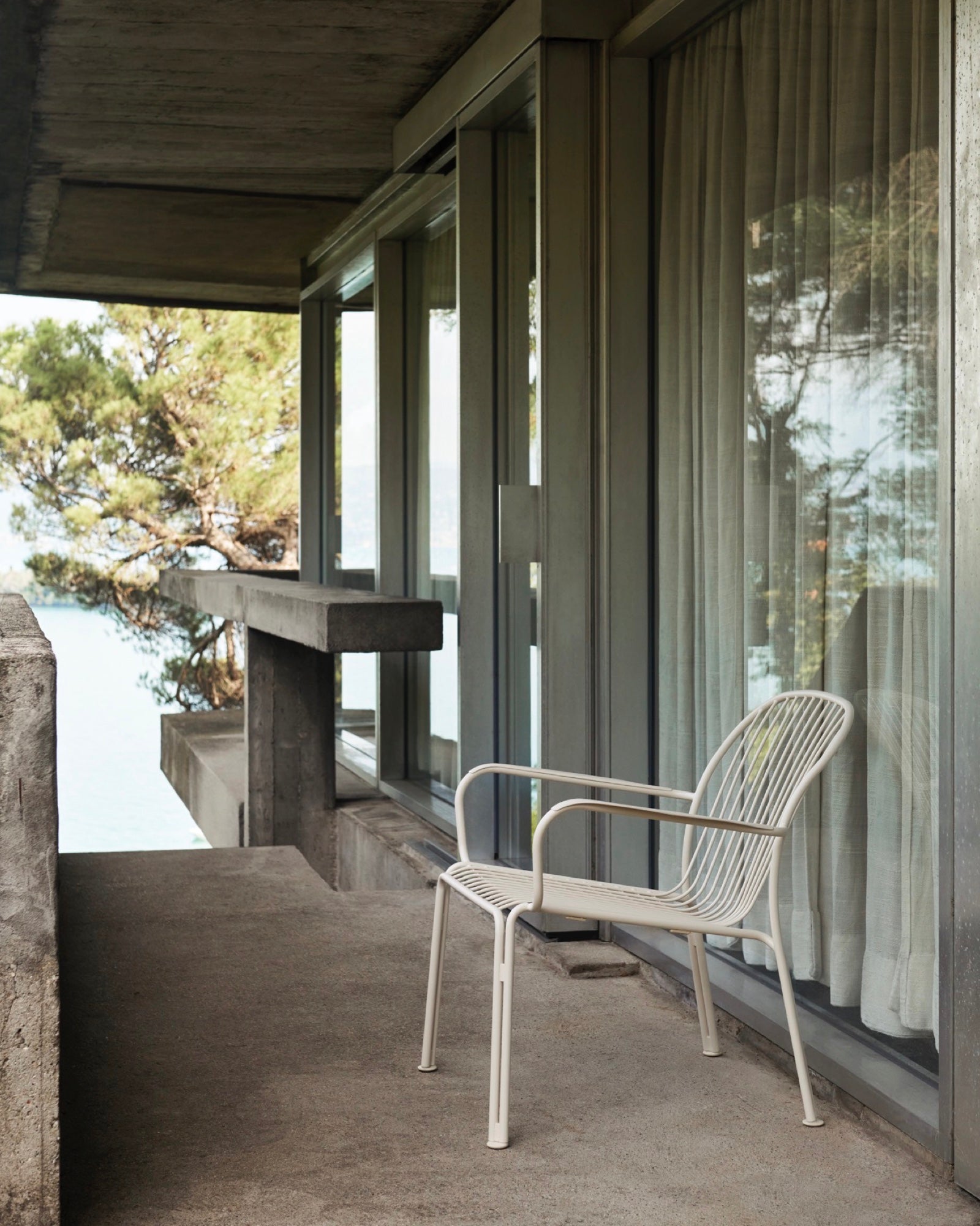 &Tradition Thorvald Lounge Armchair SC101