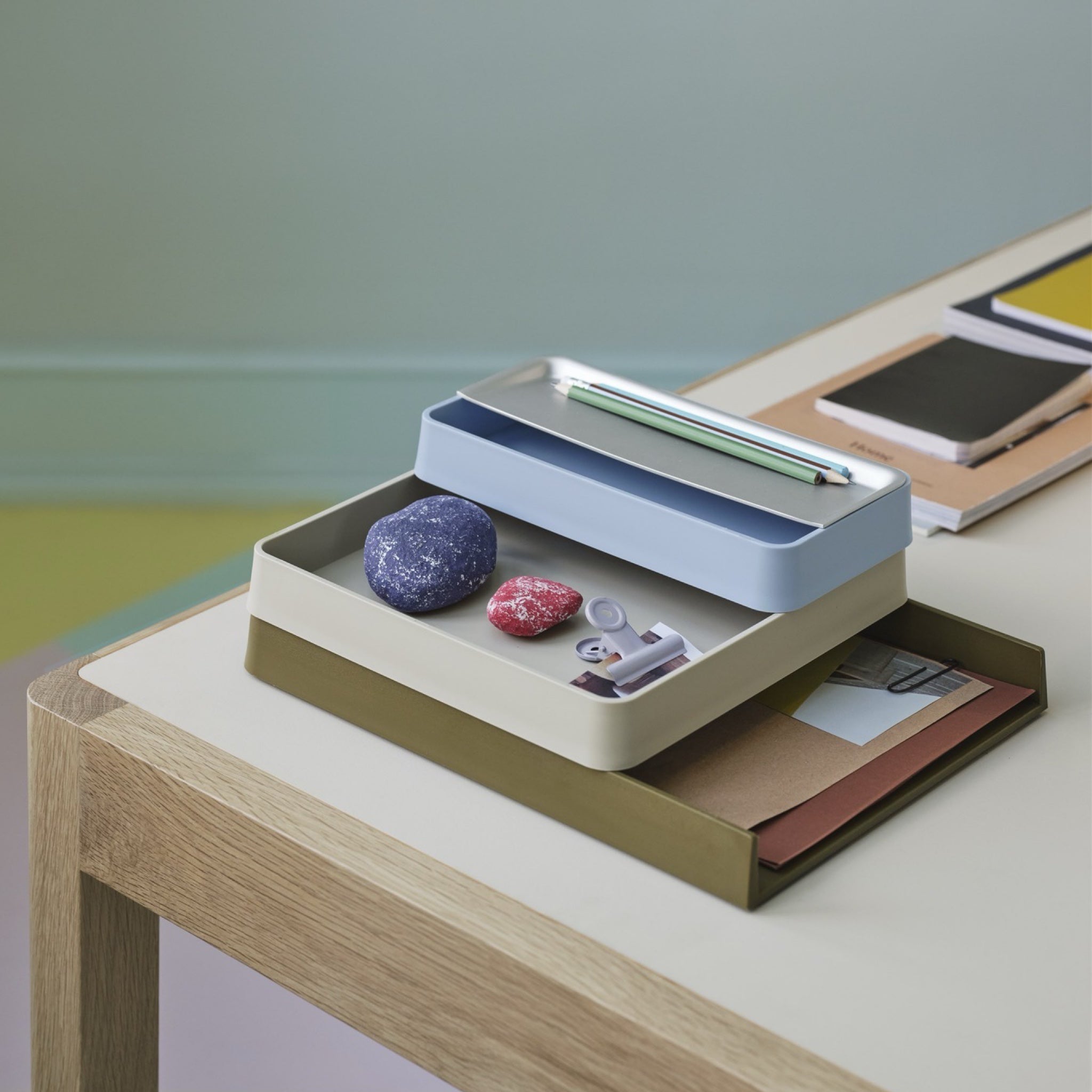 Muuto Arrange Desktop Tray 32x25cm - Brown Green