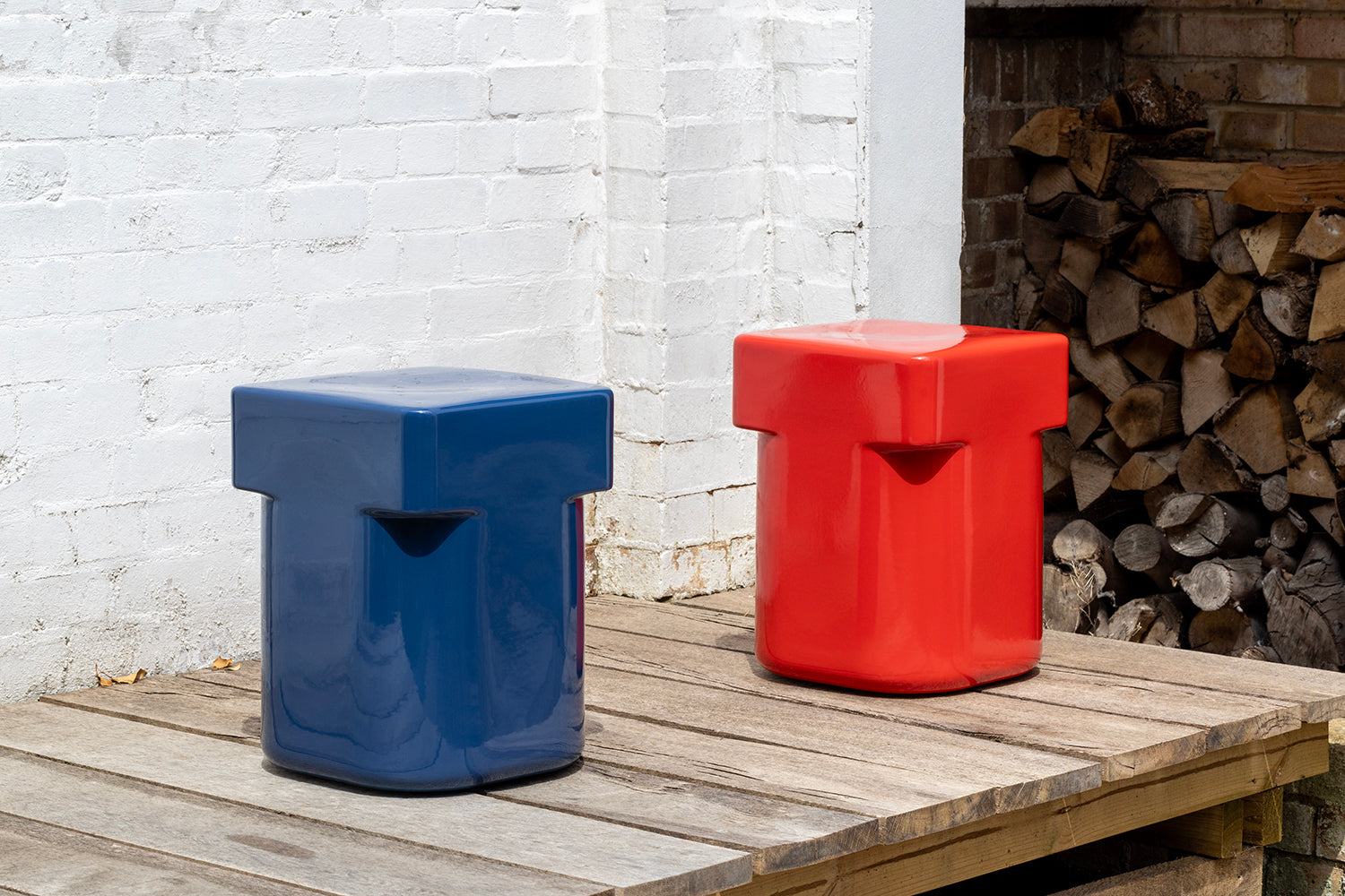 NINE Landmark Side Table - Red