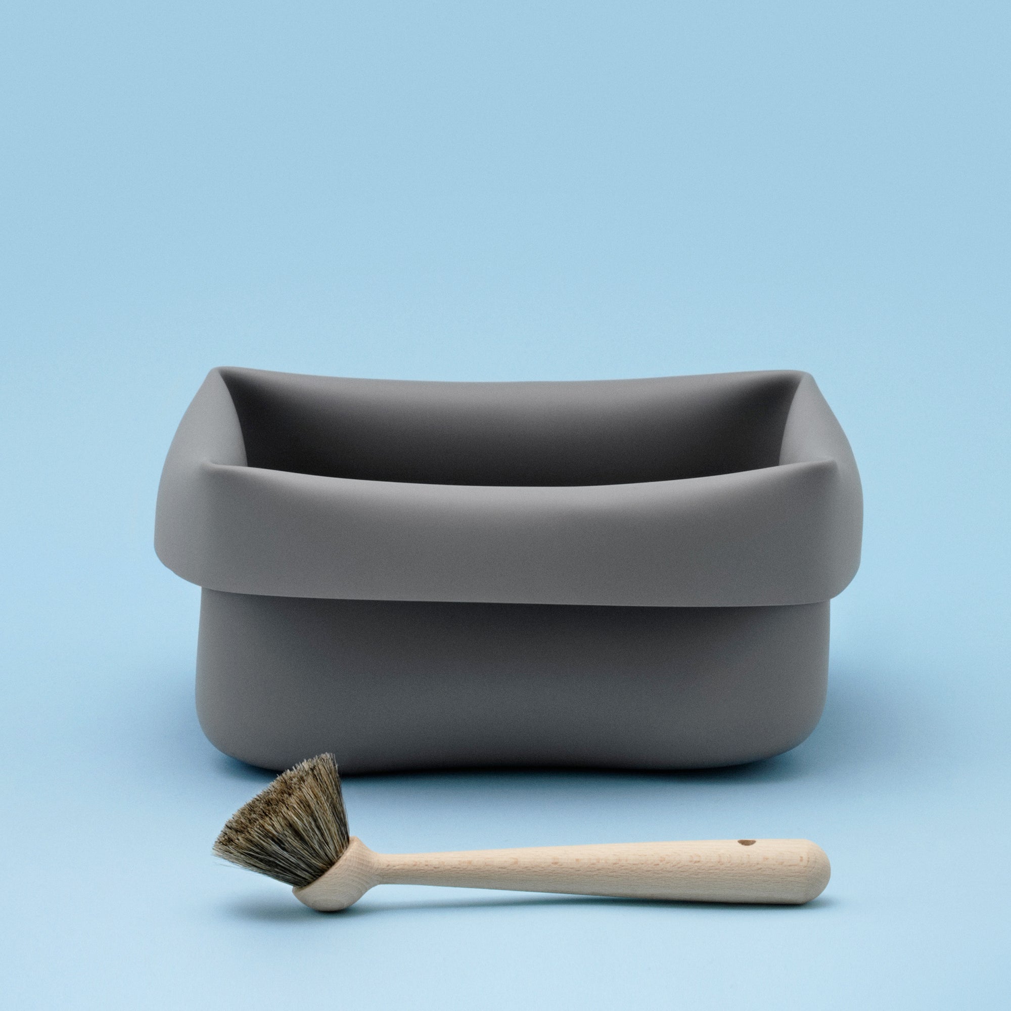 Normann Copenhagen Washing-up Bowl & Brush