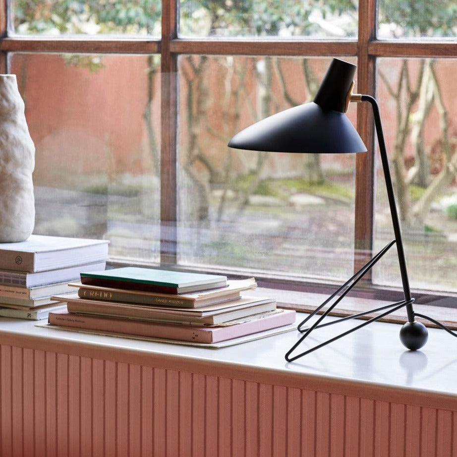 &Tradition Tripod Table Lamp