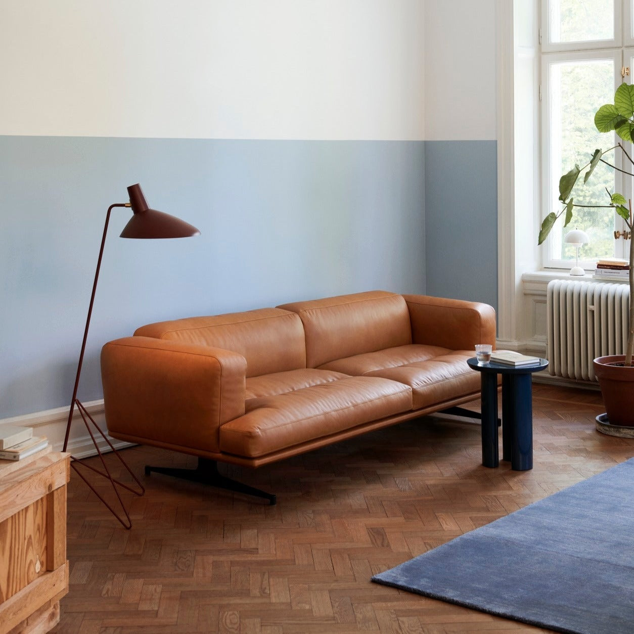 &Tradition Tripod Floor Lamp