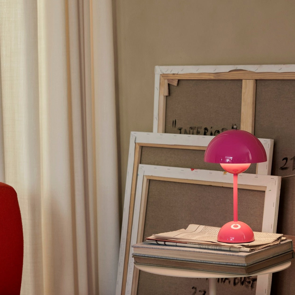 &Tradition Flowerpot Portable Lamp VP9