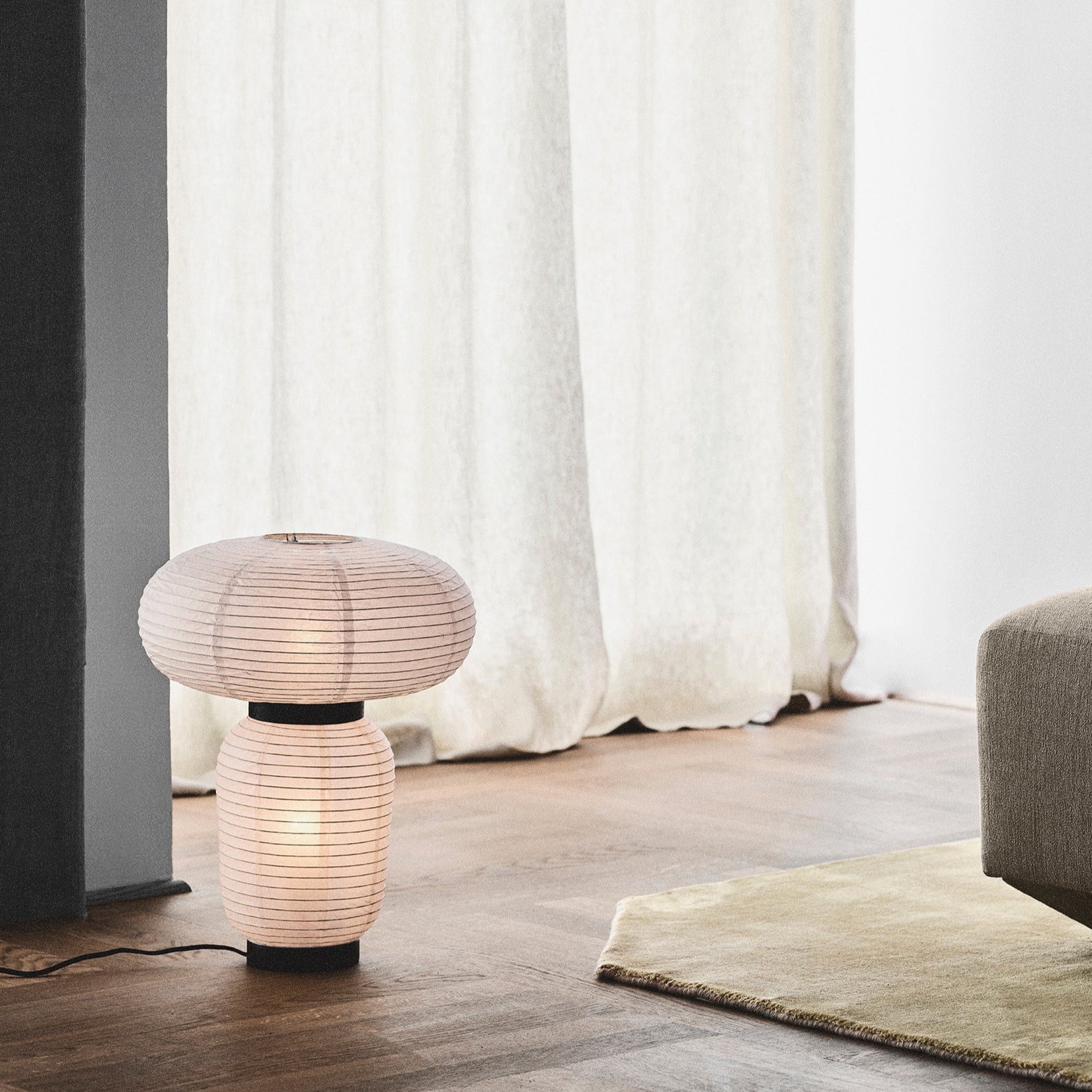 &Tradition Formakami Table Lamp - JH18