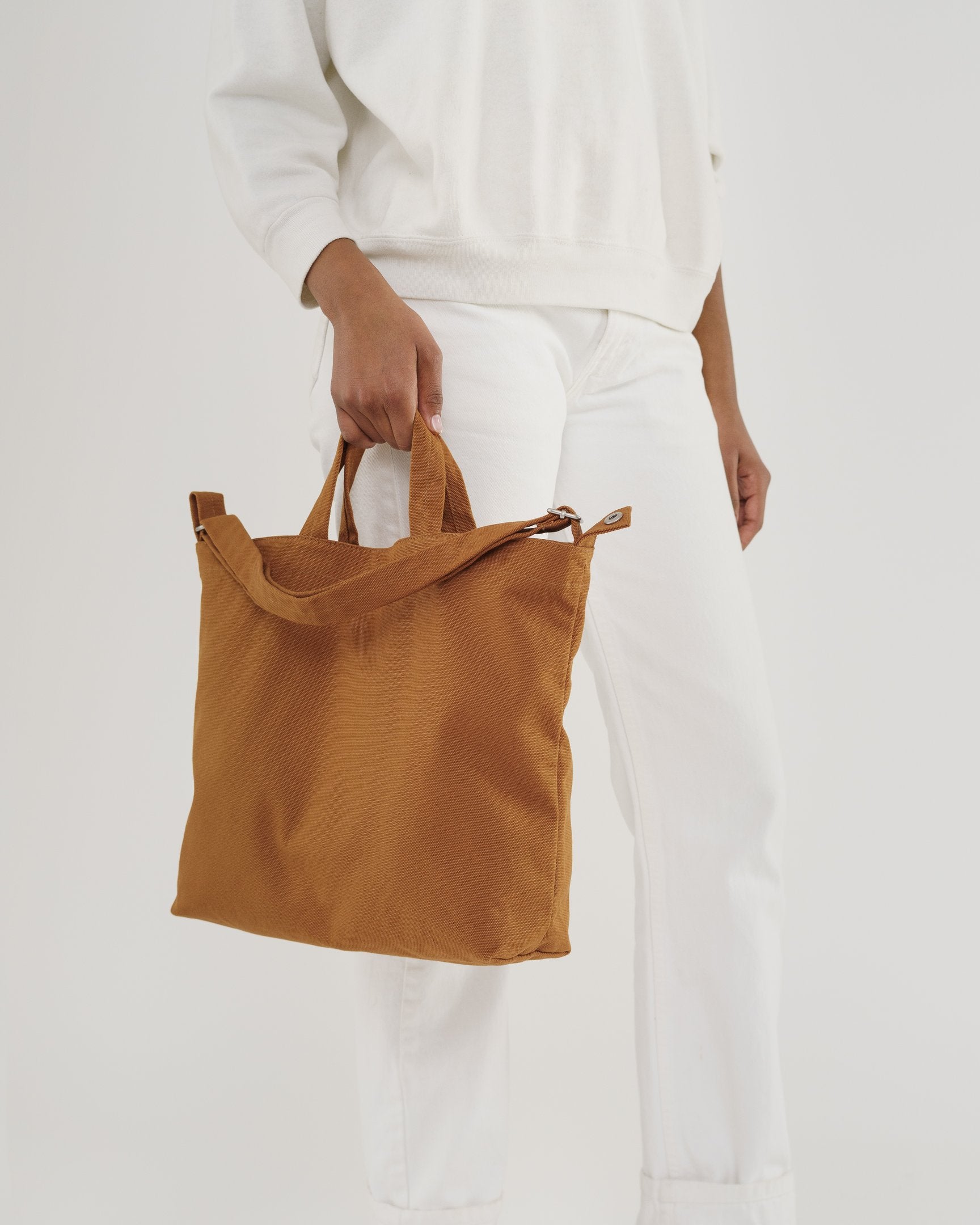 Practical Summer Bags with the BAGGU Horizontal Duck Bag