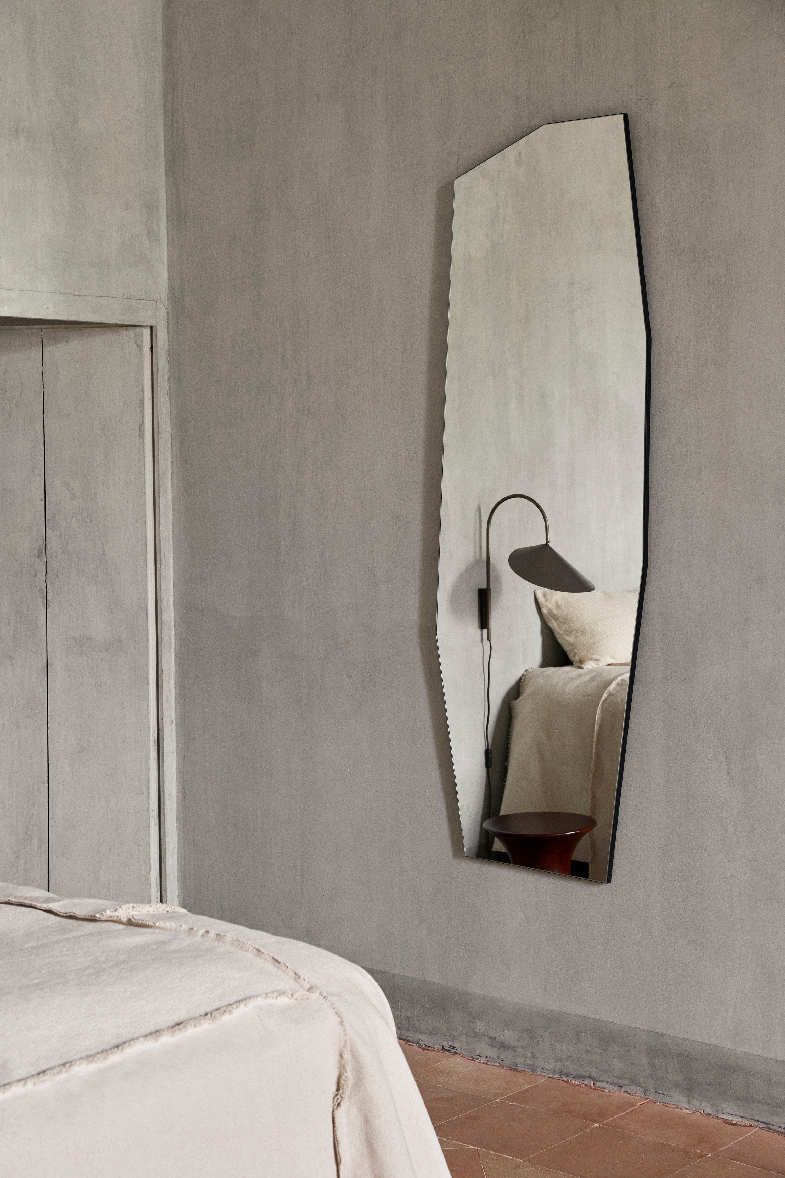 Ferm Living Arum Swivel Wall Lamp